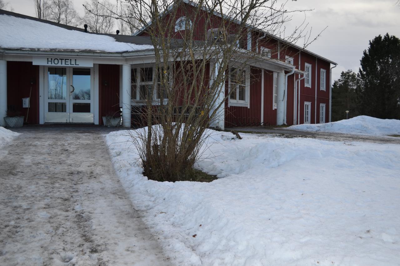 Juthbacka Hotell Uusikaarlepyy Exteriör bild