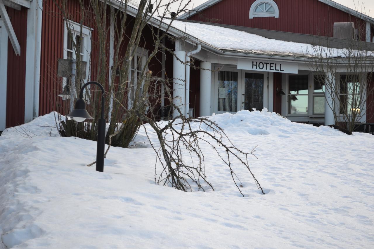 Juthbacka Hotell Uusikaarlepyy Exteriör bild
